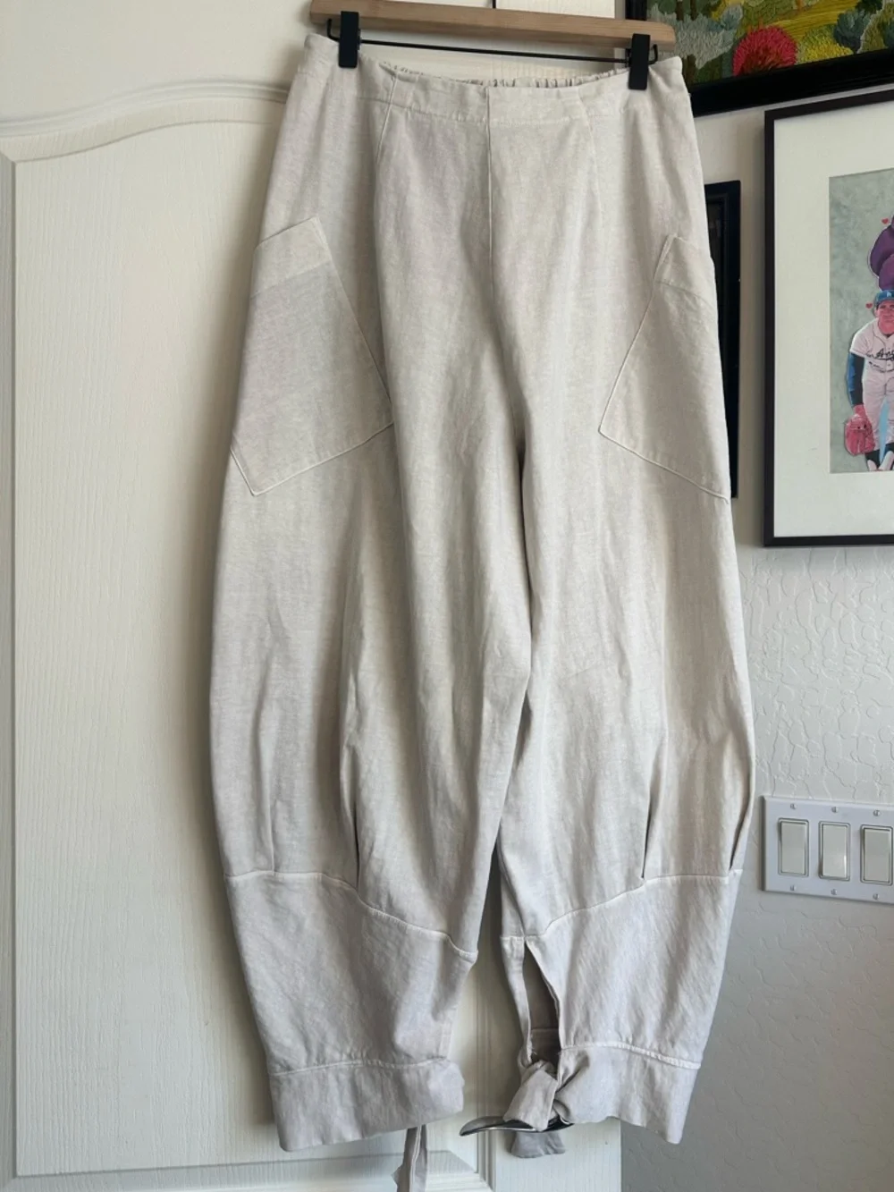 Free People Beach Stunner Pants. Size: Large - Picture 2 of 16
